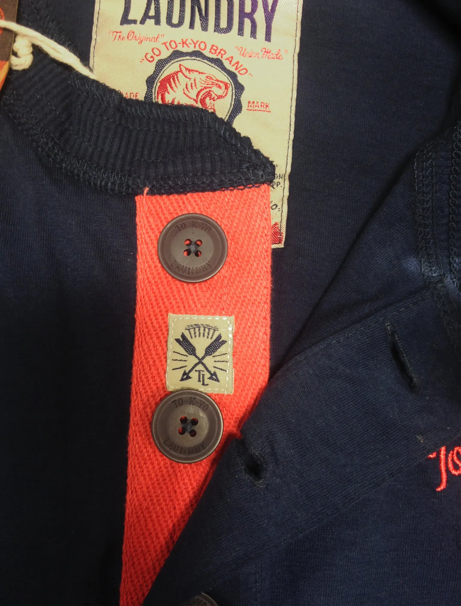 Chartham 2 Button Henley T-Shirt in Midnight Blue - Tokyo Laundry