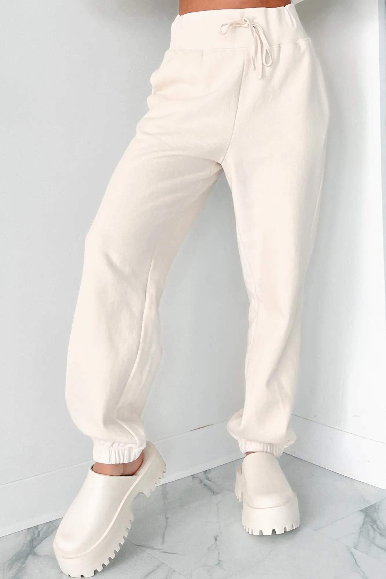 DOORBUSTER Nevada High Waisted Fleece Sweatpants (Cream)