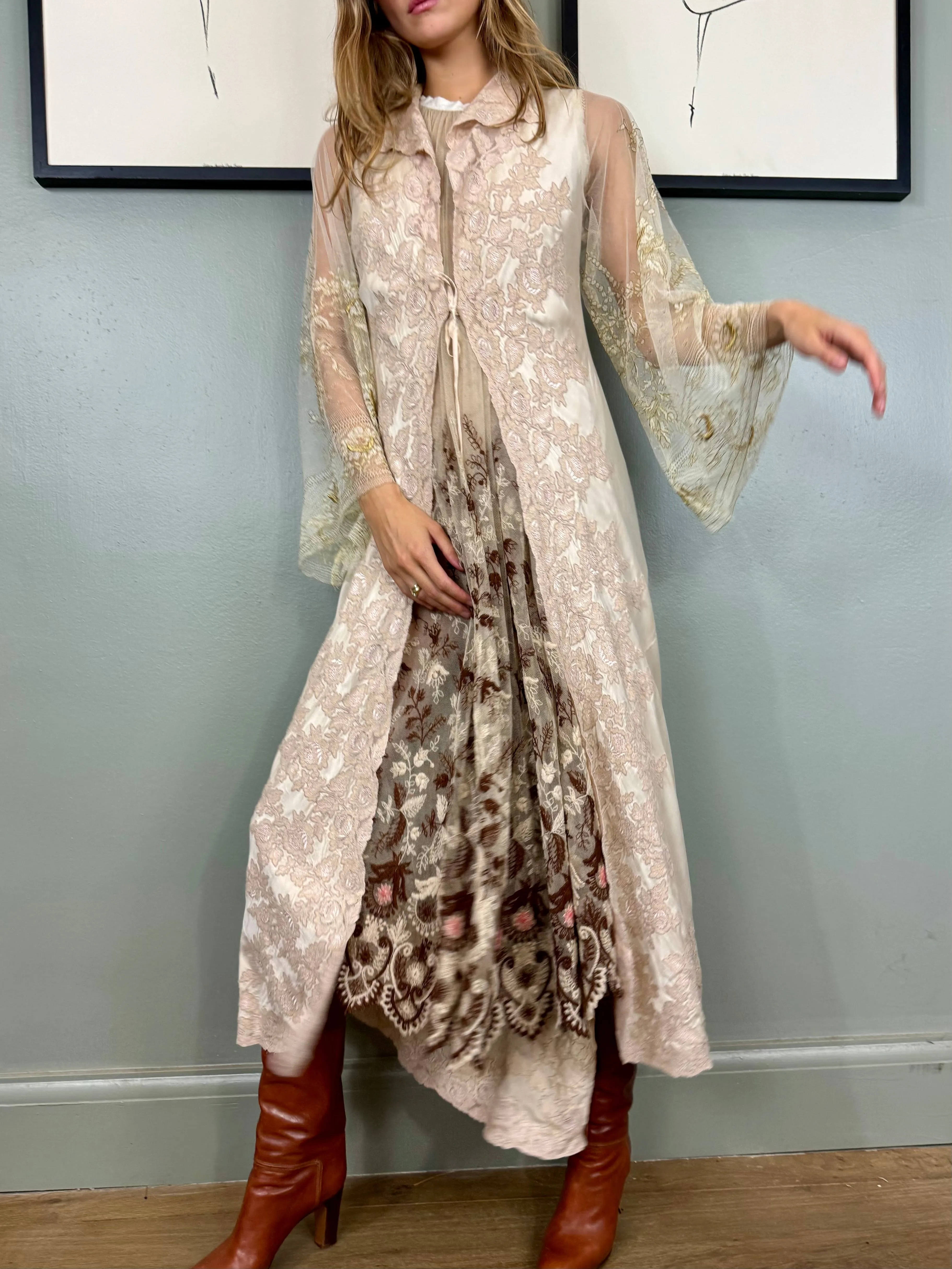 Emmanuelle, 30s silk and lace robe