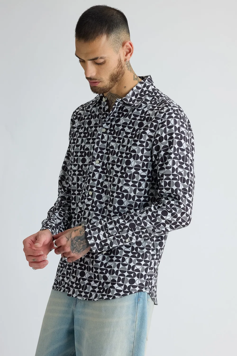 Full Sleeves Men's Avant-Garde Printed Shirt