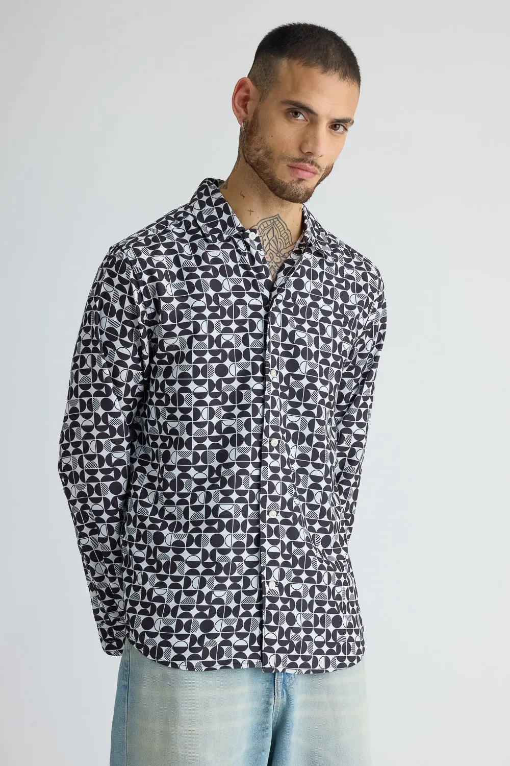 Full Sleeves Men's Avant-Garde Printed Shirt